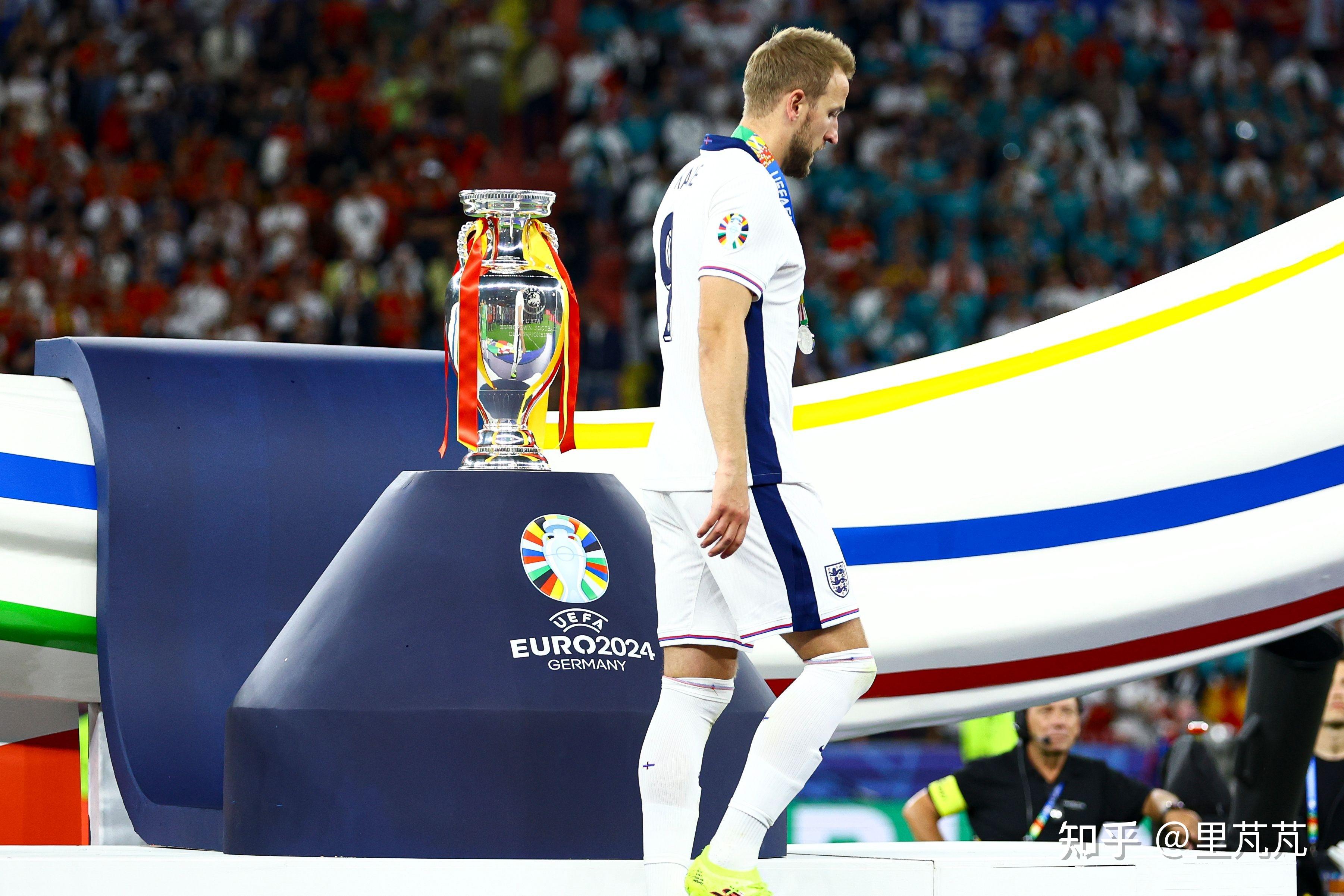 包含RB莱比锡护城河稳固，德甲争冠前途光明的词条