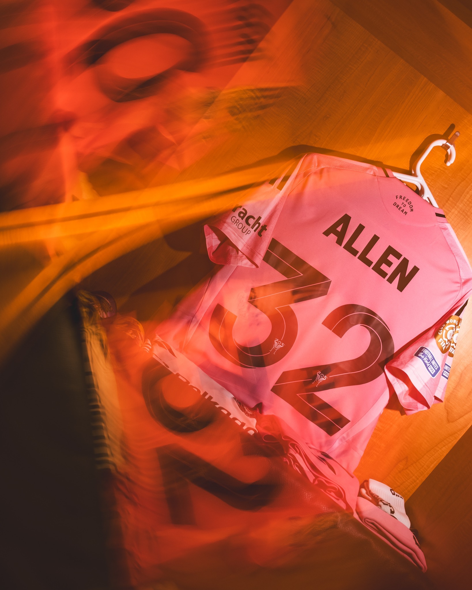 梅西近况备受瞩目,或将再度登顶世界足坛 梅西近况备受瞩目,或将再度登顶世界足坛