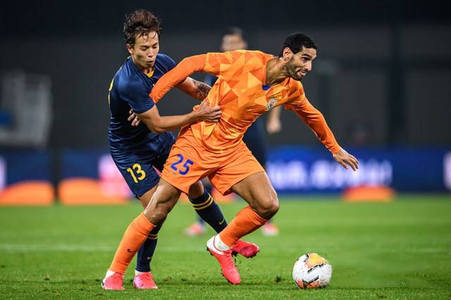 关于双塔组合再度出击，球队士气高涨的信息