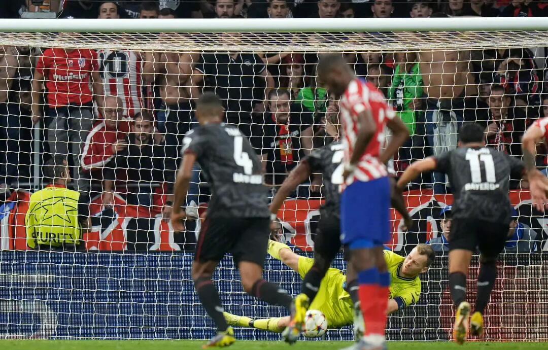 法兰克福客场逆转失败，德甲争冠形势严峻