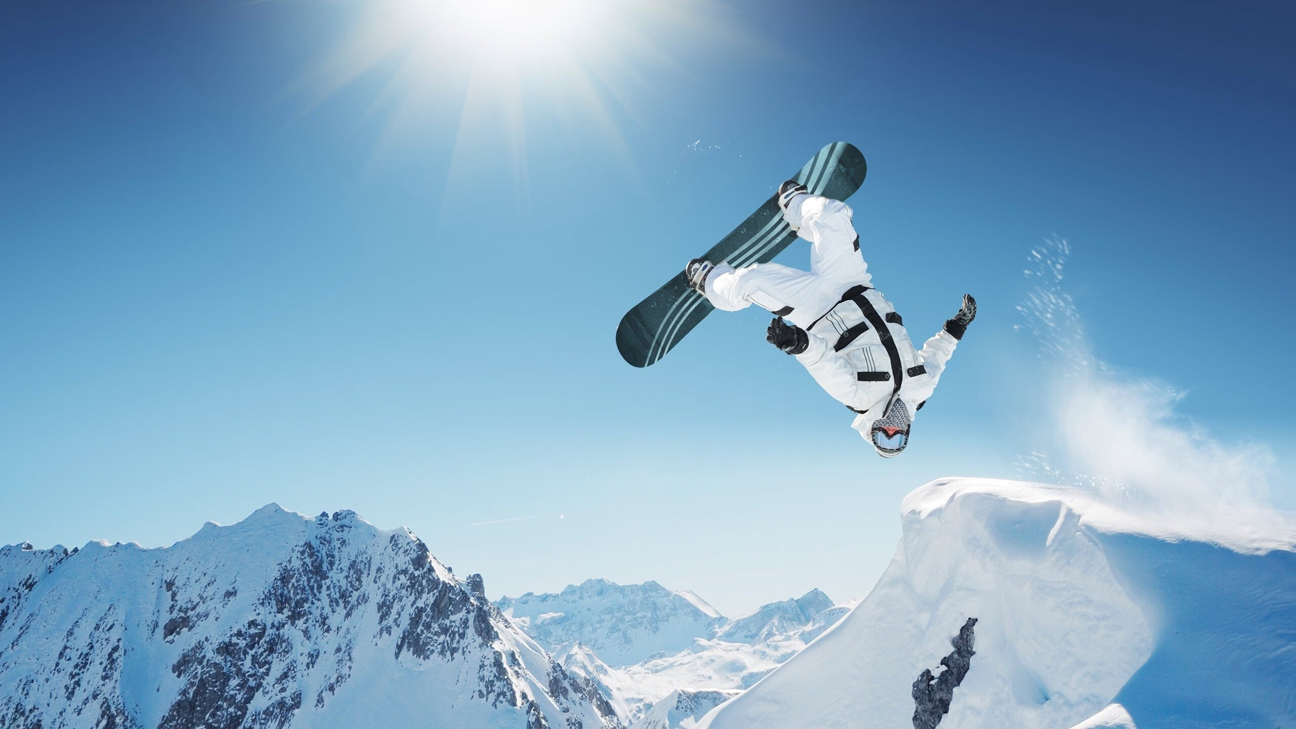 绿茵场外的加时赛，英超争冠焦点战背后的沙特资本与新足球版图