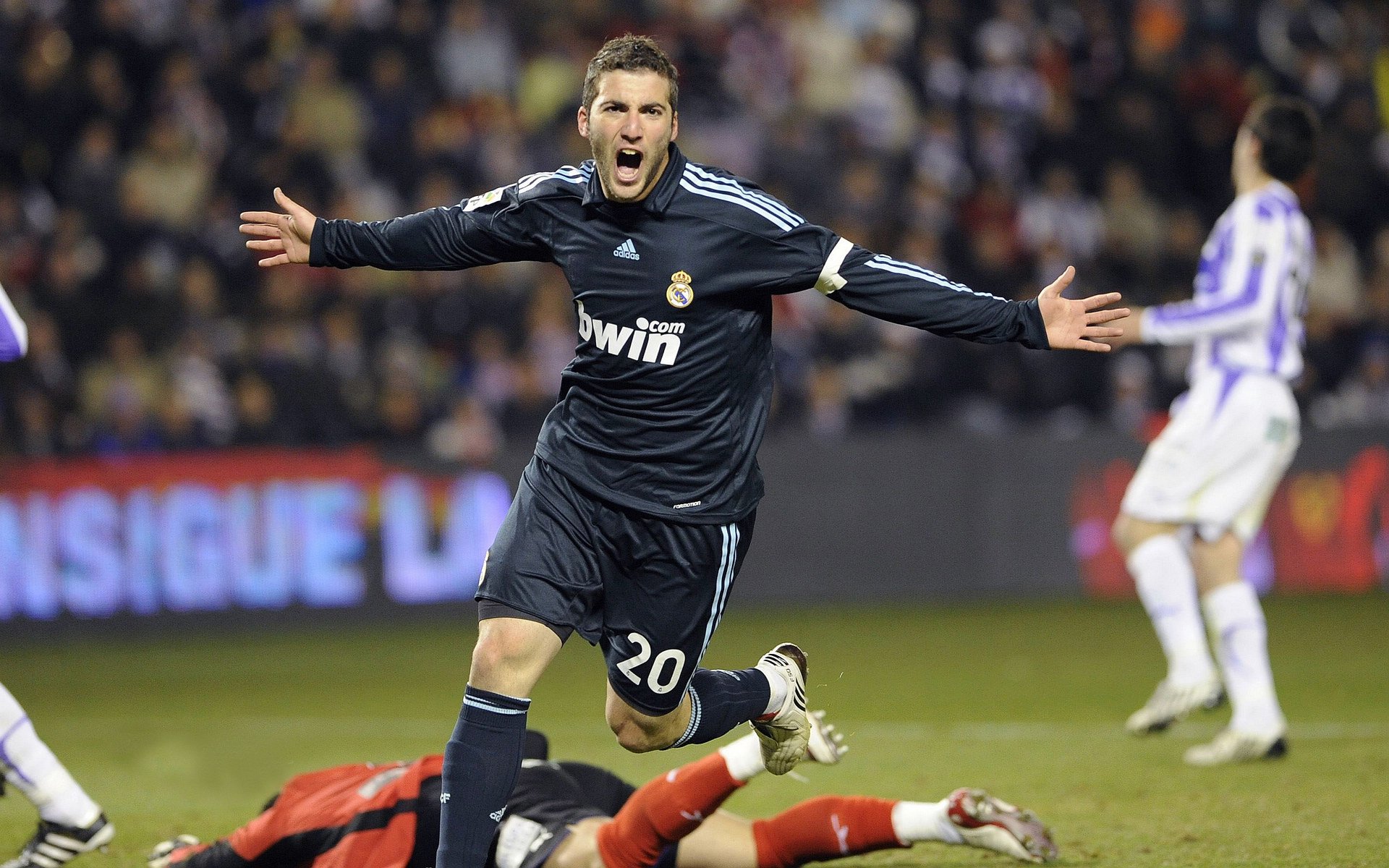 逆转乾坤，梁靖崑一剑封喉，英格兰队绝境翻盘韩国队